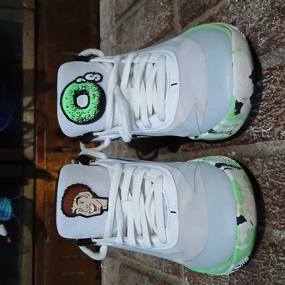 This Is A Pair Of Puma MB.02 Lo LaMel-O's Basketball Shoes. - Picture 1 of 4